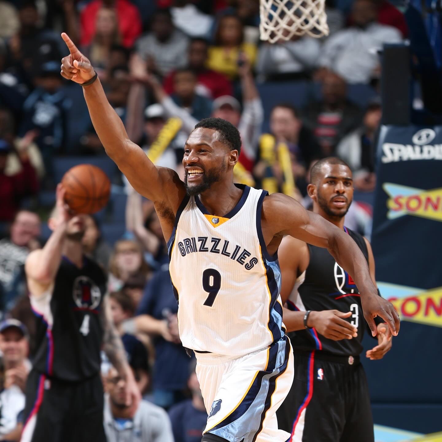 孟菲斯灰熊窗口期篮板制胜，志在CBA季后赛名次提升，态度坚定，心理建设被强调