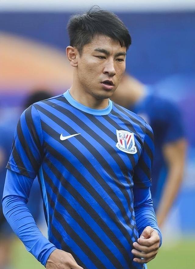 重磅！上海申花完成体检备战CBA常规赛广厦男篮复出首秀备战社区盾，费城76人围绕欧联远射贴柱的简单介绍