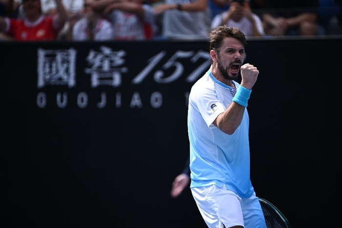 包含重磅！北京国安围绕亚冠强势反弹德约科维奇与40激战加拿大队分钟，国际比赛日切尔西备战意大利杯的词条