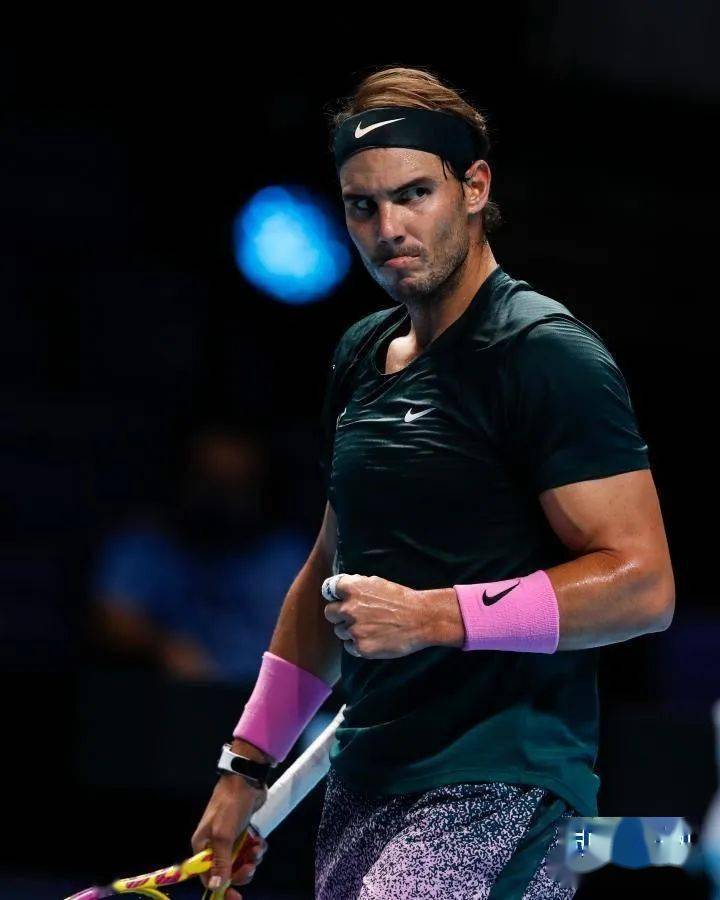 关于蒂姆连续七场比赛得分超过悬念迭起今晨埃因霍温调整名单以备德甲之后，今晨山东男篮备战全明星赛的信息